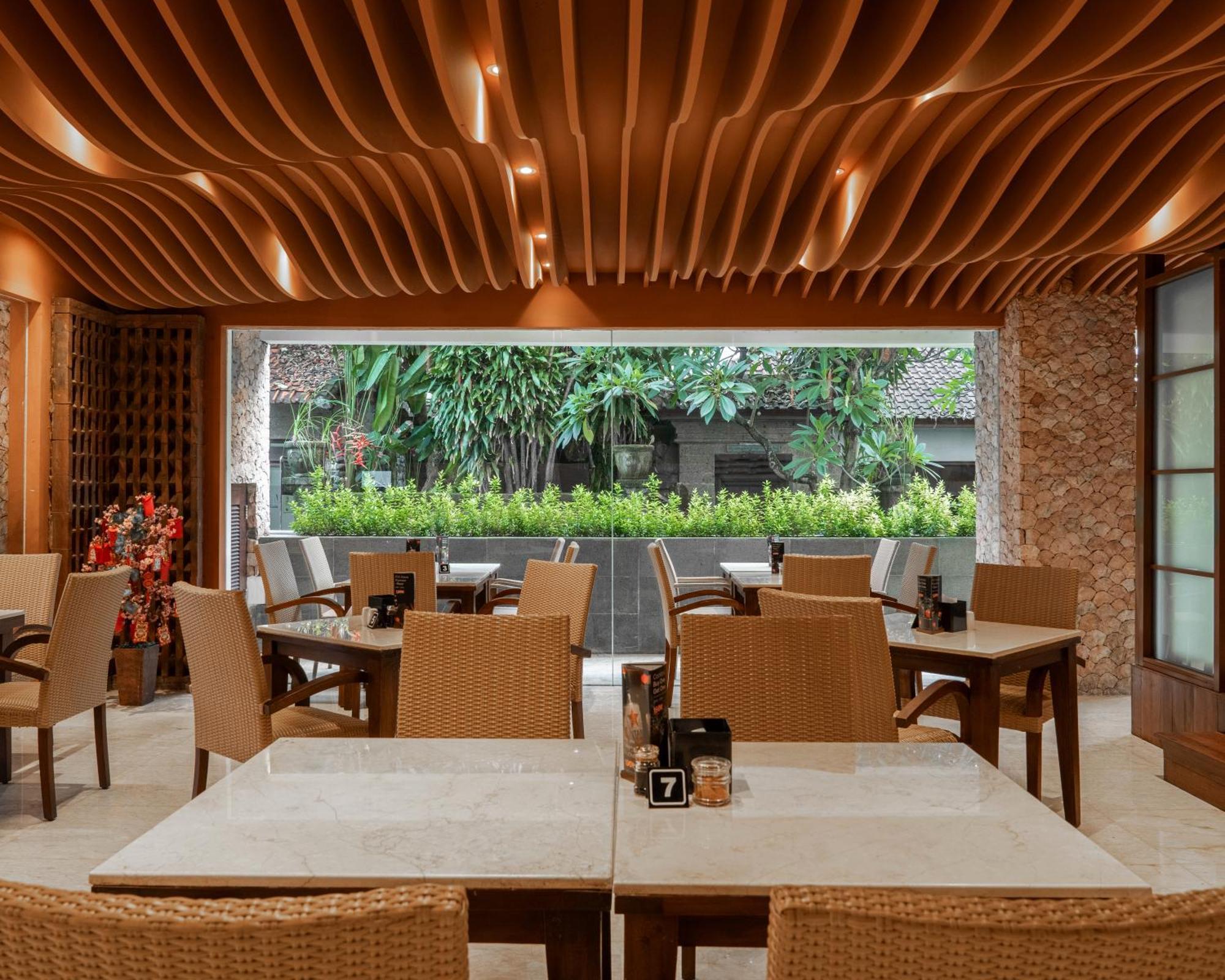 Kuta Angel Hotel Kültér fotó